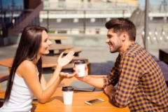 厌烦银行小姐姐,从厌烦到理解与尊重